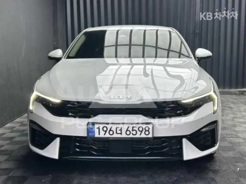 2025 KIA K5