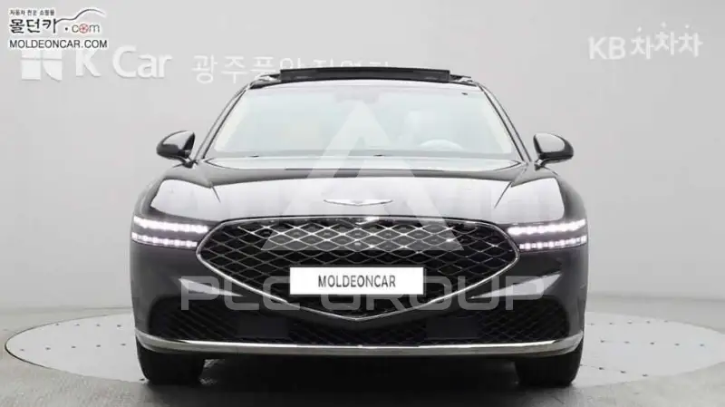 2025 Genesis G90