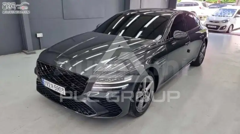 2025 Genesis G80