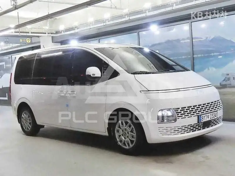 2025 Hyundai Staria