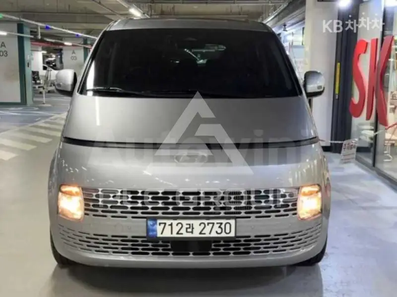 2025 Hyundai Staria