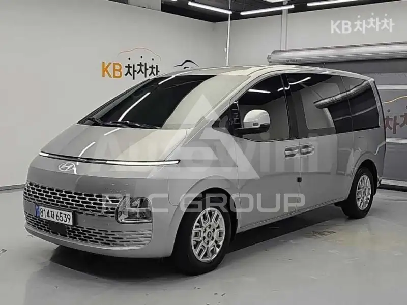 2025 Hyundai Staria