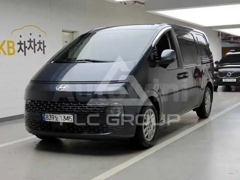 2025 Hyundai Staria