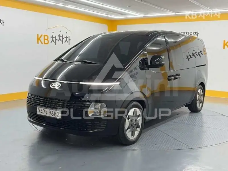 2025 Hyundai Staria