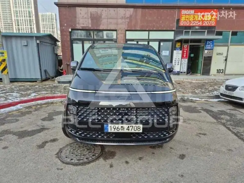 2025 Hyundai Staria
