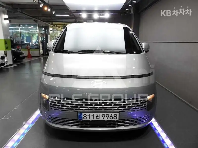 2025 Hyundai Staria