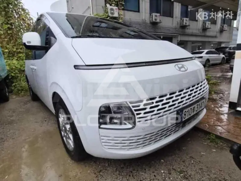 2025 Hyundai Staria