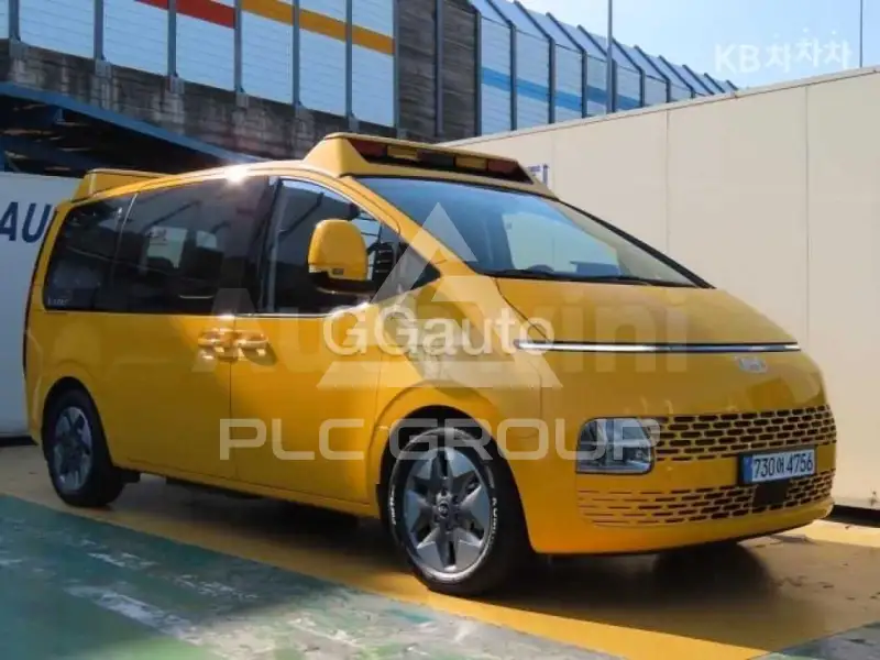 2025 Hyundai Staria