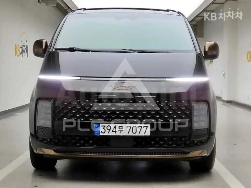 2025 Hyundai Staria