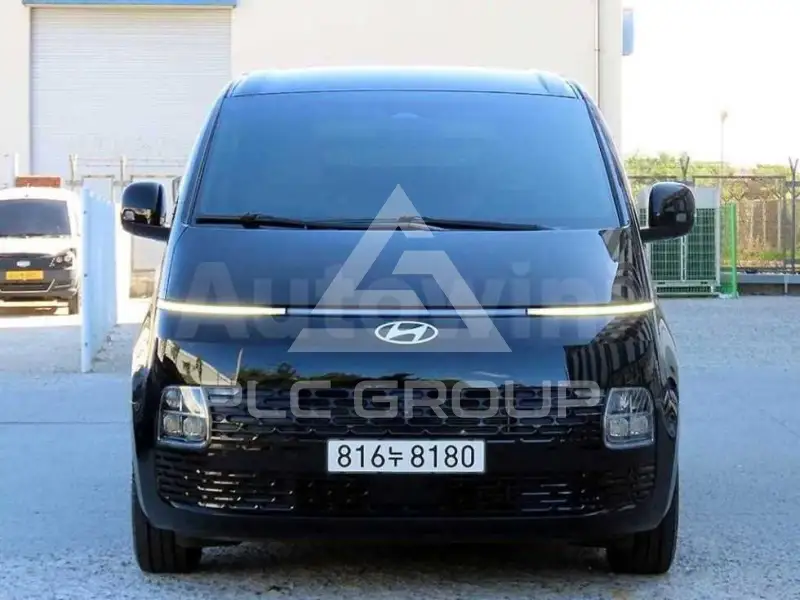 2025 Hyundai Staria