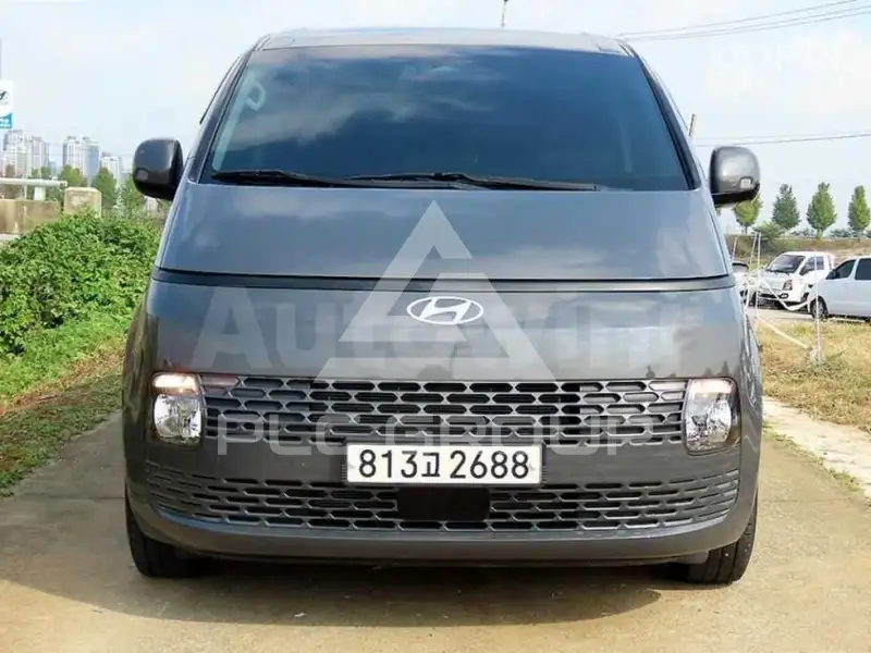 2025 Hyundai Staria