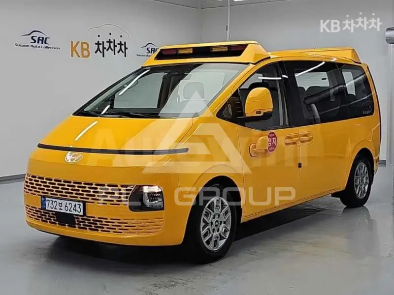 2025 Hyundai Staria
