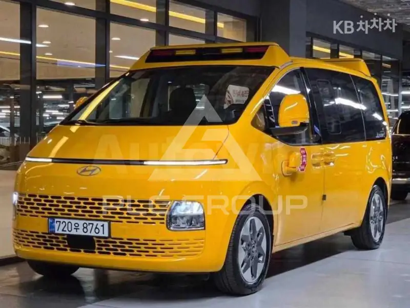2025 Hyundai Staria
