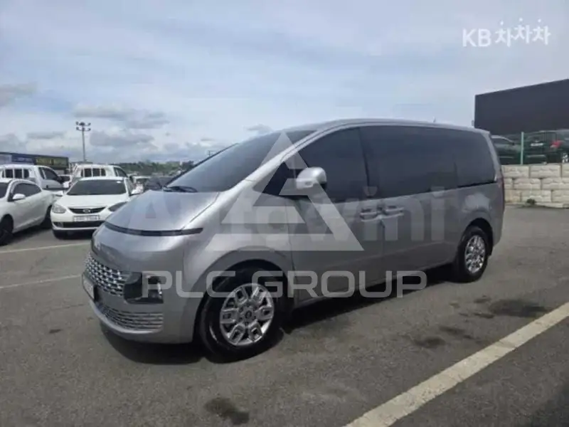 2025 Hyundai Staria