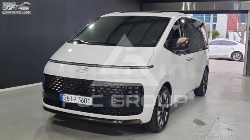 2025 Hyundai Staria