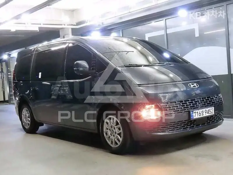 2025 Hyundai Staria