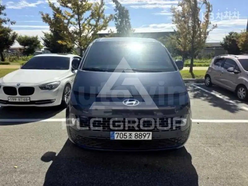 2025 Hyundai Staria