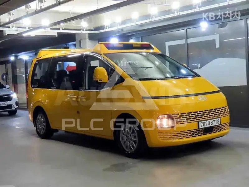 2025 Hyundai Staria