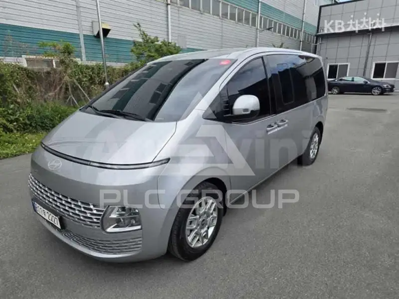 2025 Hyundai Staria