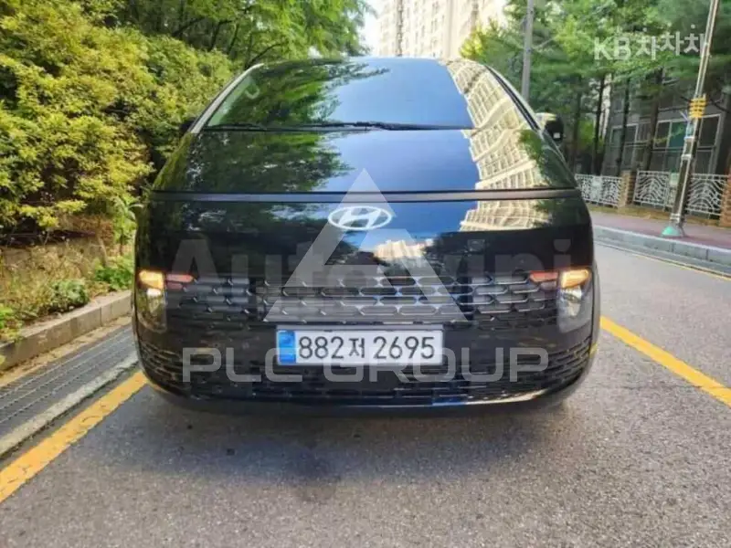 2025 Hyundai Staria
