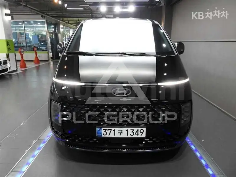 2025 Hyundai Staria