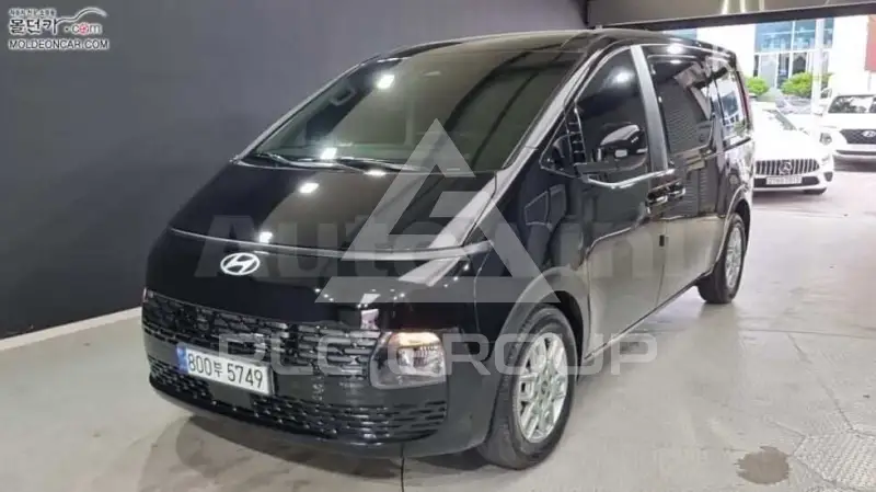 2025 Hyundai Staria