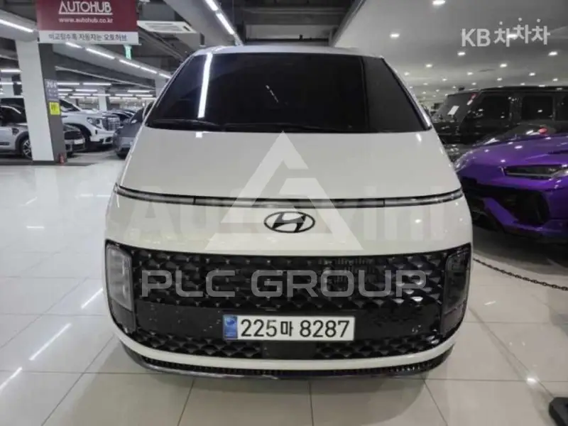 2025 Hyundai Staria