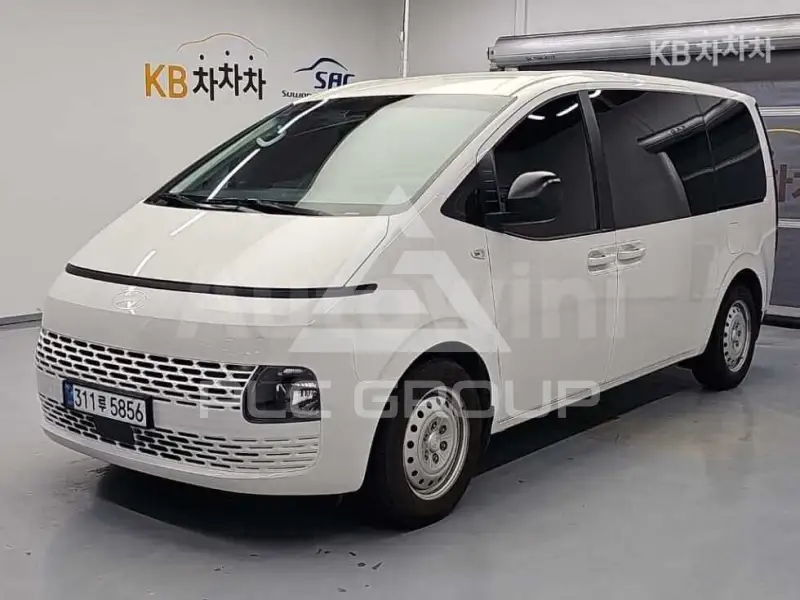 2025 Hyundai Staria