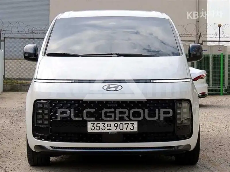 2025 Hyundai Staria
