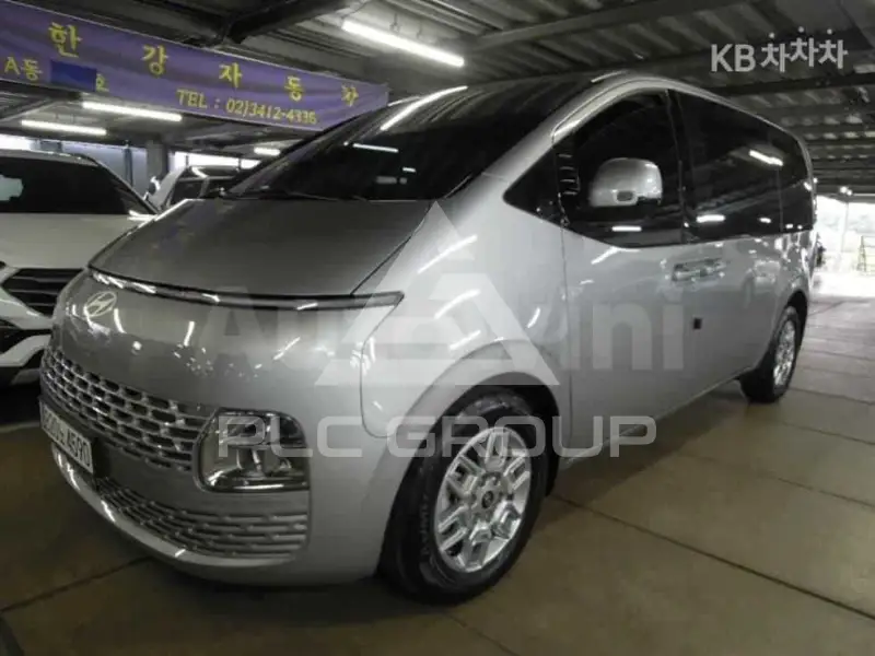 2025 Hyundai Staria
