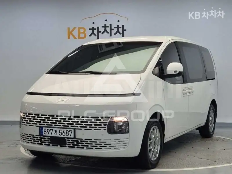 2025 Hyundai Staria