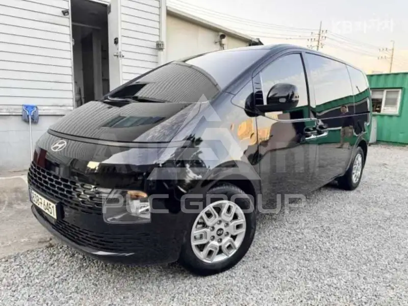 2025 Hyundai Staria
