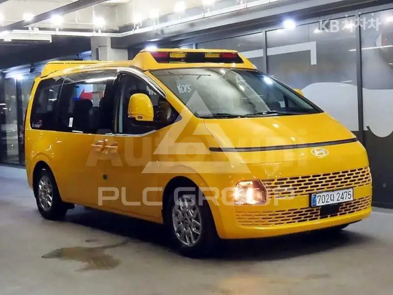 2025 Hyundai Staria