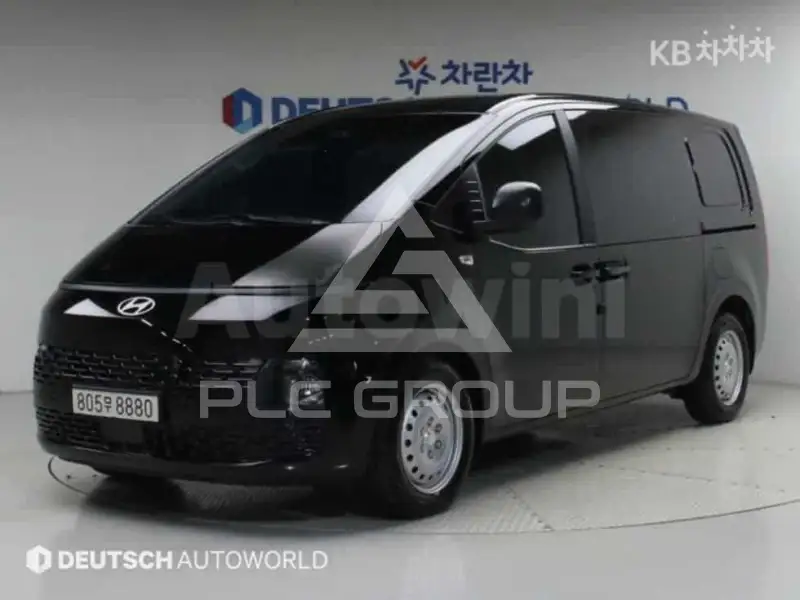 2025 Hyundai Staria