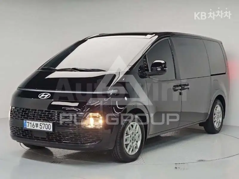 2025 Hyundai Staria