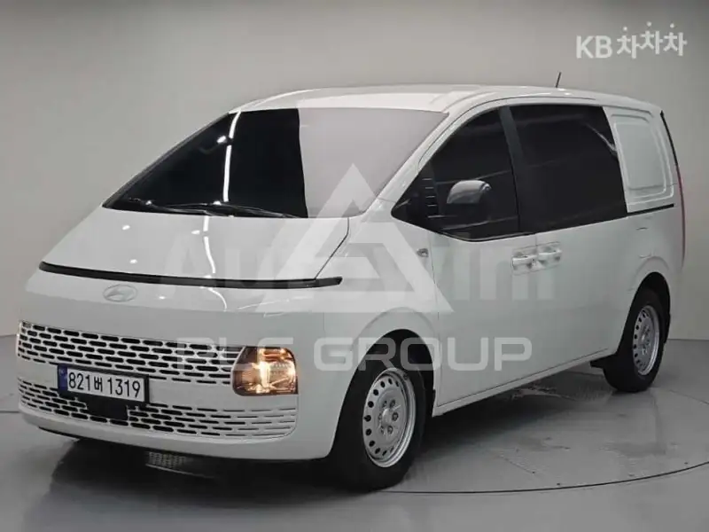 2025 Hyundai Staria
