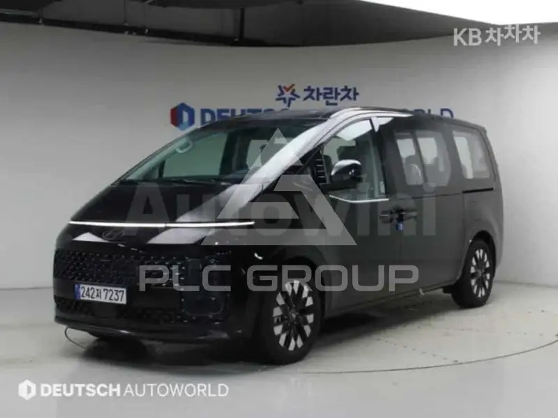 2025 Hyundai Staria