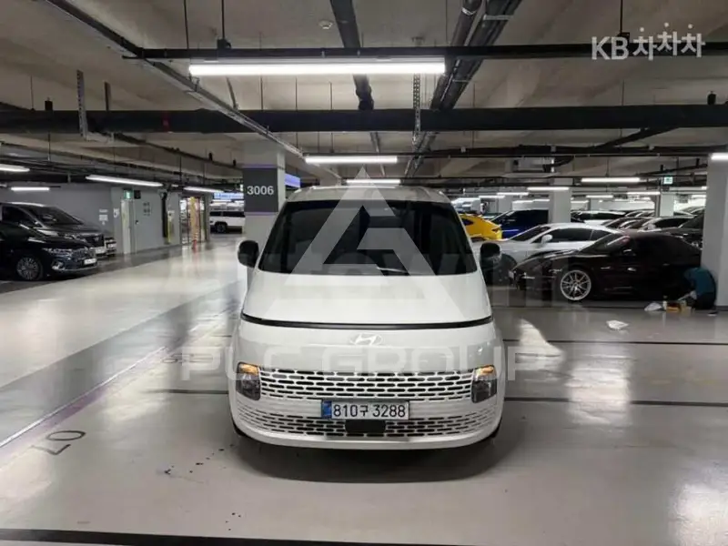 2025 Hyundai Staria