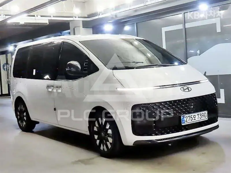 2025 Hyundai Staria