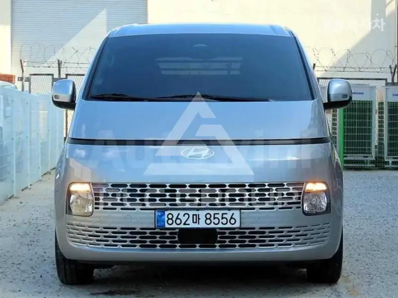2025 Hyundai Staria
