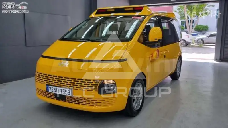 2025 Hyundai Staria
