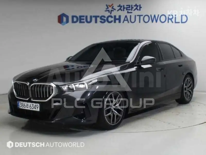2026 BMW 523