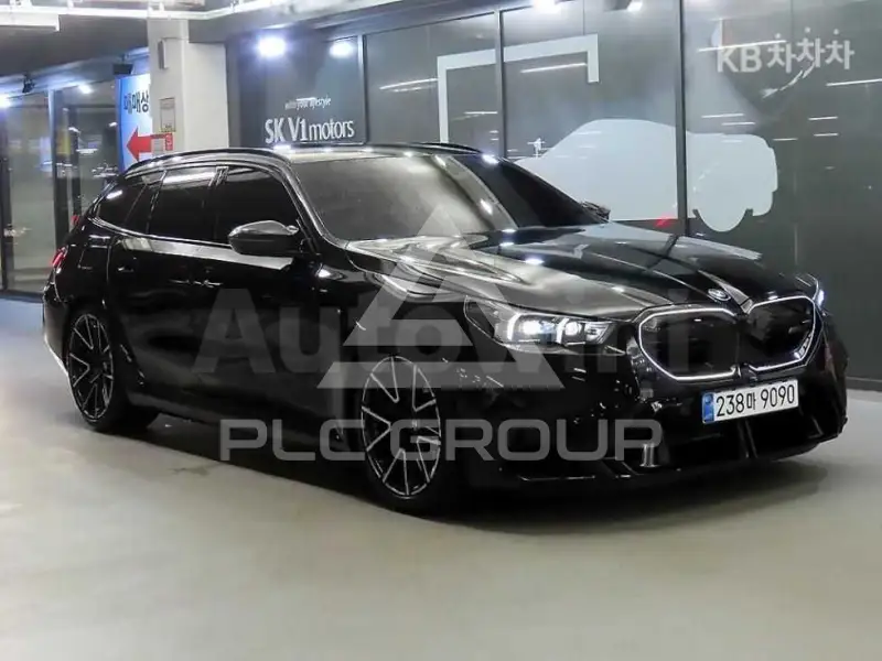 2026 BMW M5