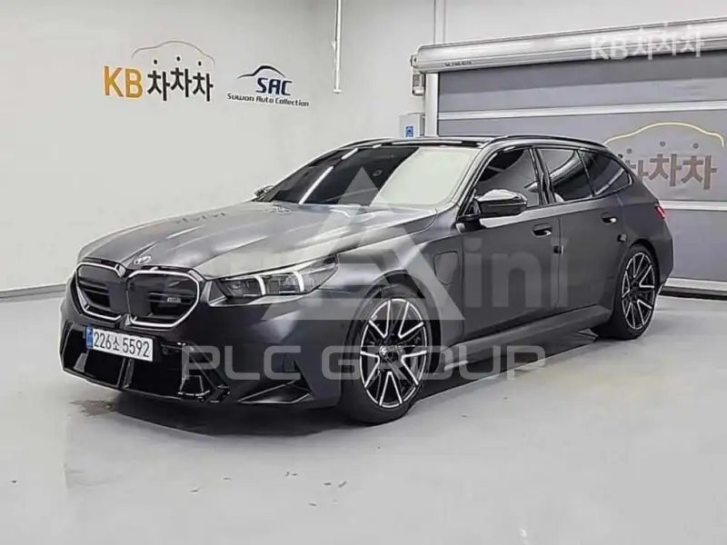 2026 BMW M5