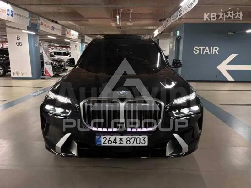 2026 BMW X7
