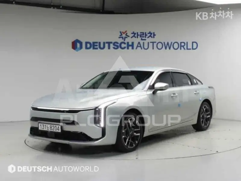 2026 KIA K8