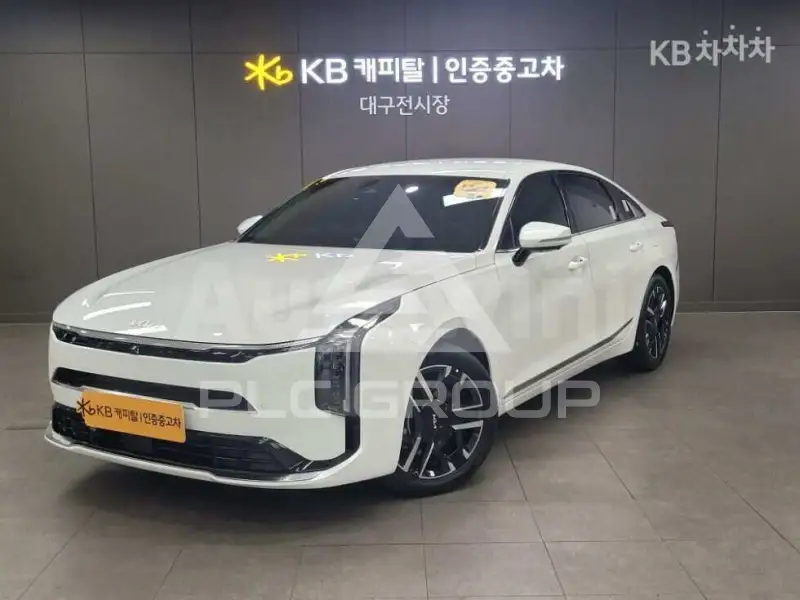 2026 KIA K8