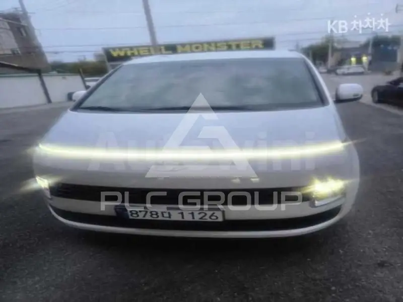 2026 Hyundai Staria