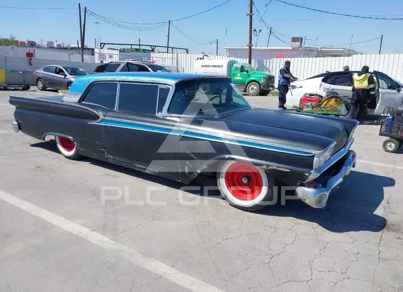 1959 Ford Fairlane фото