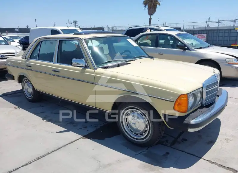 1979 Mercedes Benz 240 фото